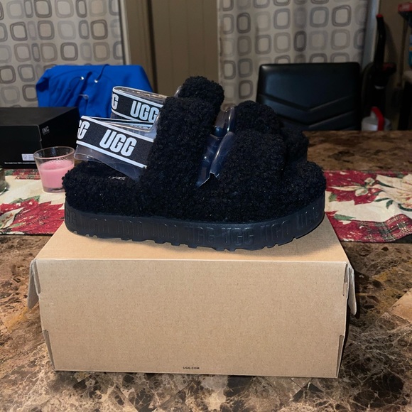 UGG Oh Fluffita Sandal - Picture 5 of 6